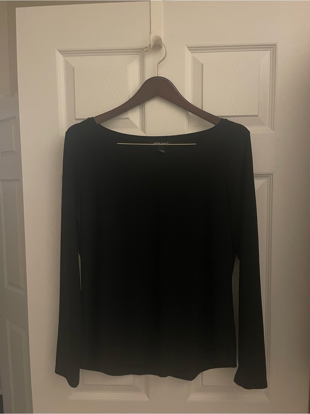 Black Long-Sleeve Women's Top